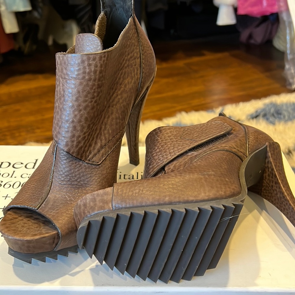 NVW Pedro Garcia Heels! Like Brand New!